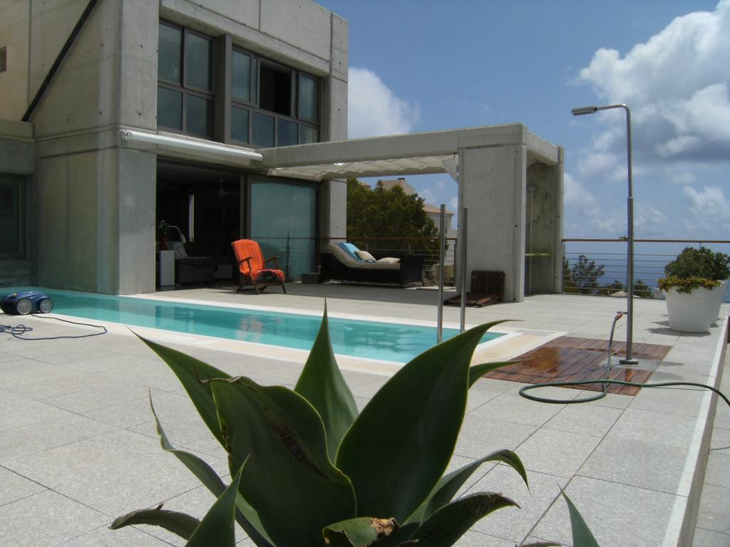 Modern villa with stunning panoramic views in Altea Hills