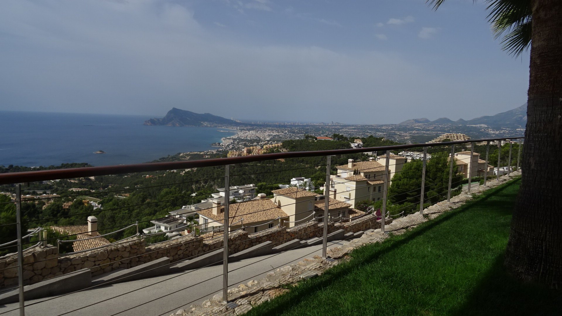 Huge luxury apartment with panoramic views over the Bay of Altea
