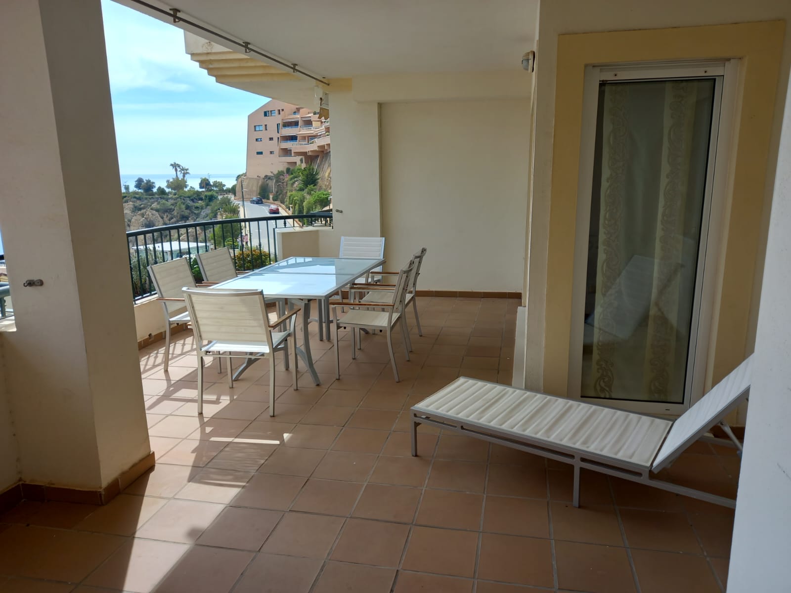 Apartment with spectacular views in Mascarat